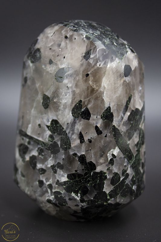 Toermalijn kwarts sculptuur gepolijst - 276 gram