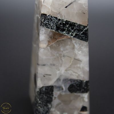 Toermalijnkwarts obelisk - 66 gram