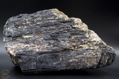 Zwarte Toermalijn met Muscoviet 6.7kg