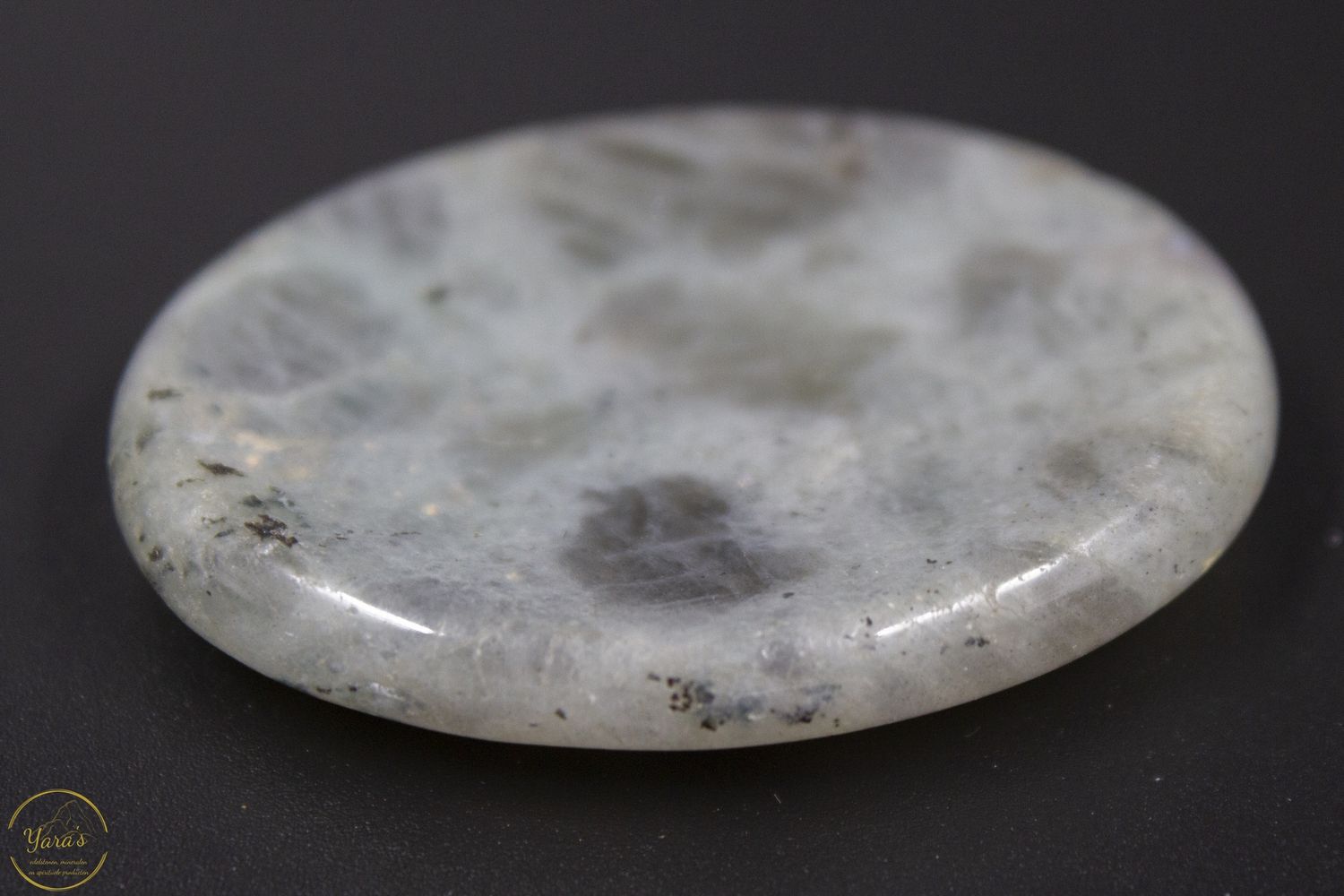 Worry stone Labradoriet