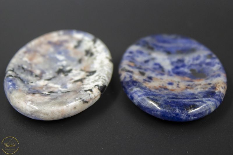 Worry stone Sodaliet