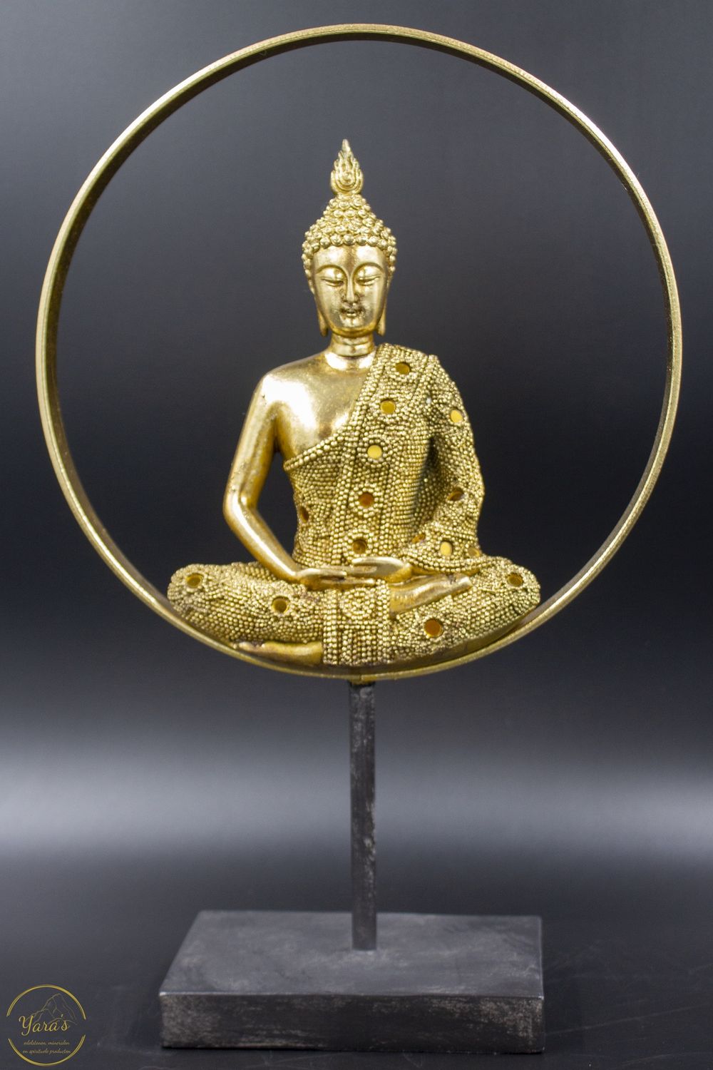 Boeddha in ring middel