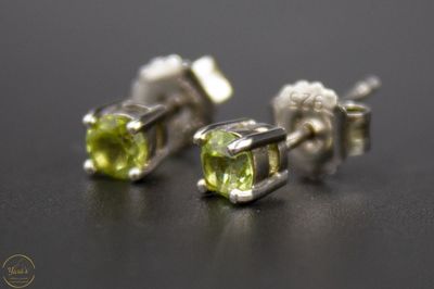 Peridoot Studs Zilver/Rhodium 4mm