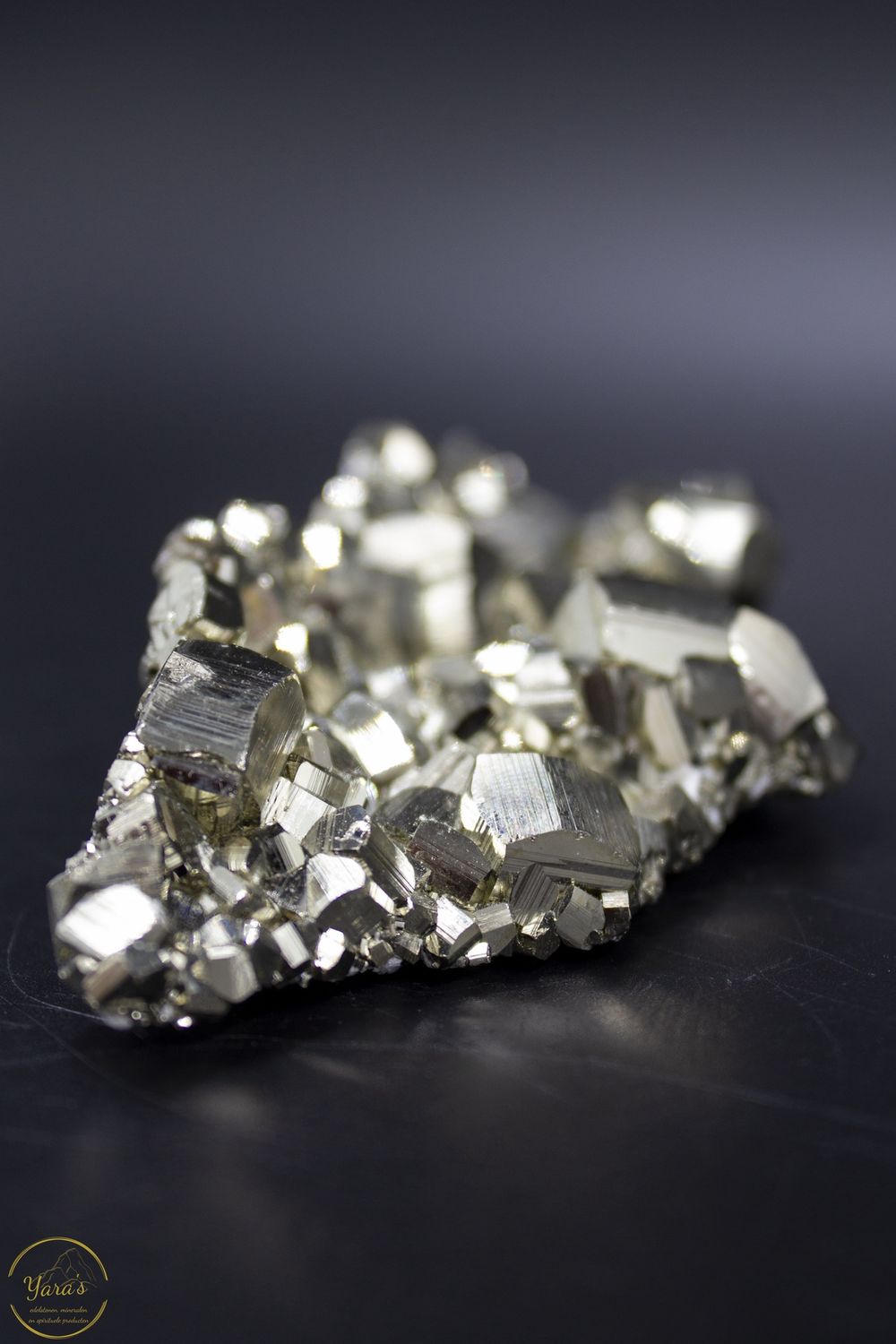 Pyriet ruw A+ uit Peru 236 gram