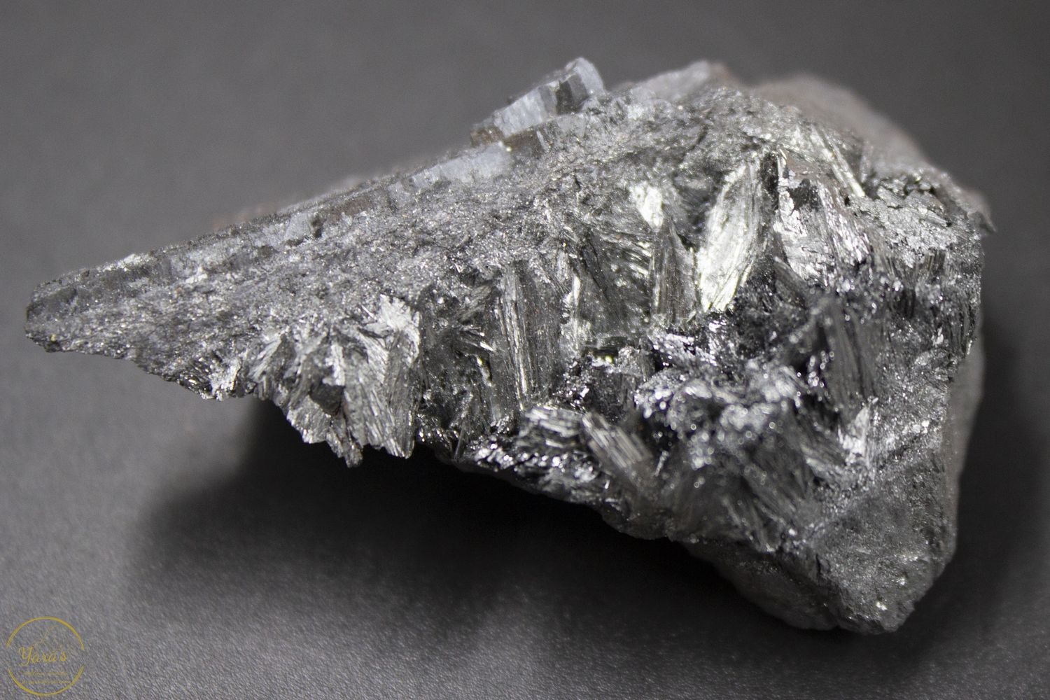 Pyrolusiet ruw  88 gram