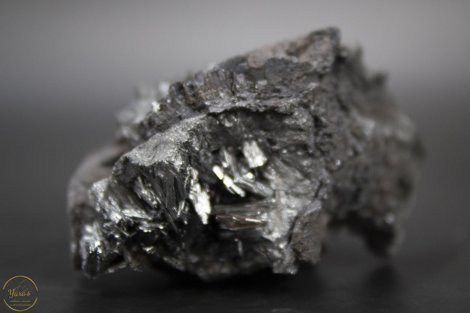 Pyrolusiet ruw 106 gram