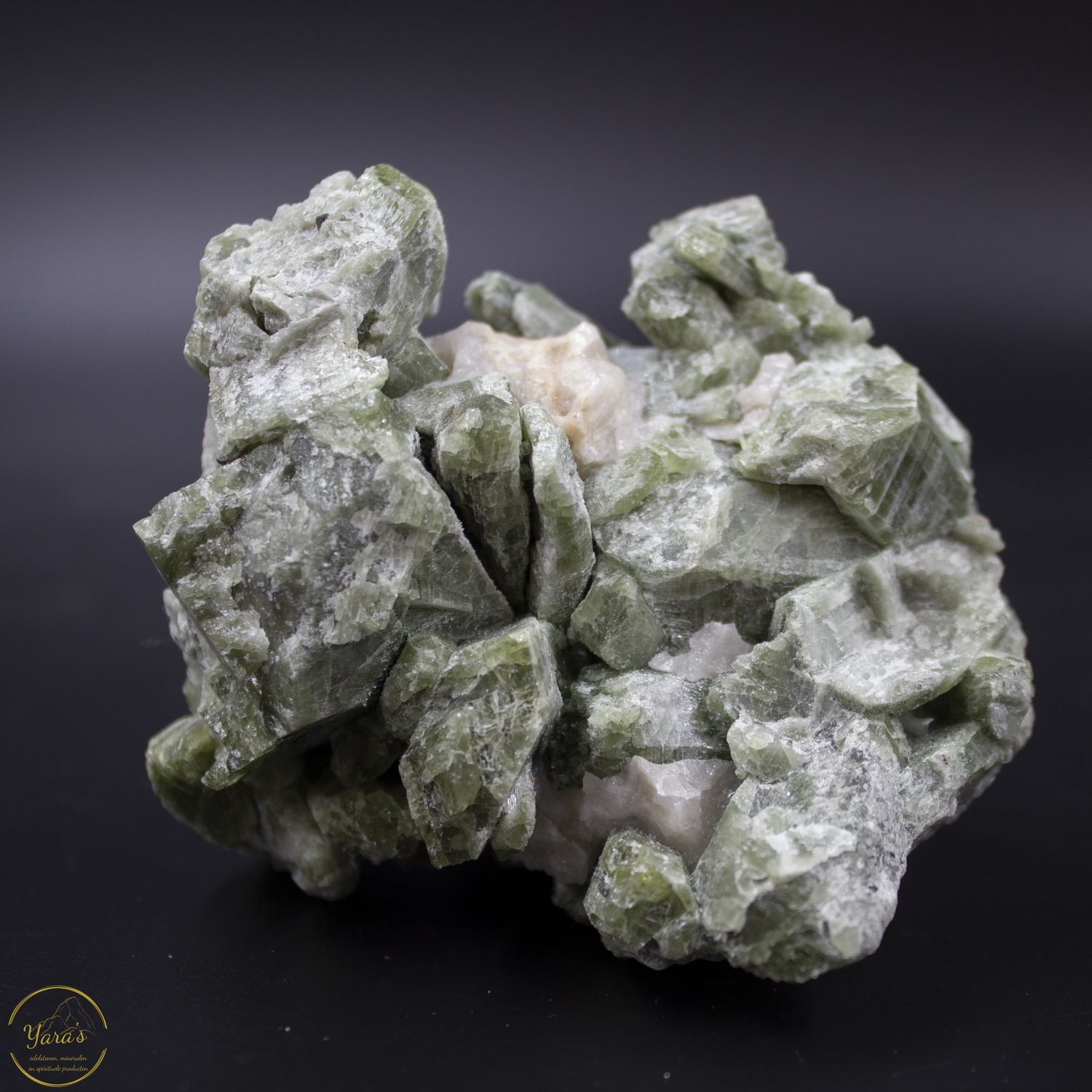 Diopsiet met zwarte mica - 444 gram