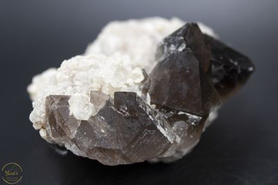 Rookkwarts, aquamarijn, toermalijn en lepidoliet cluster - 566 gram