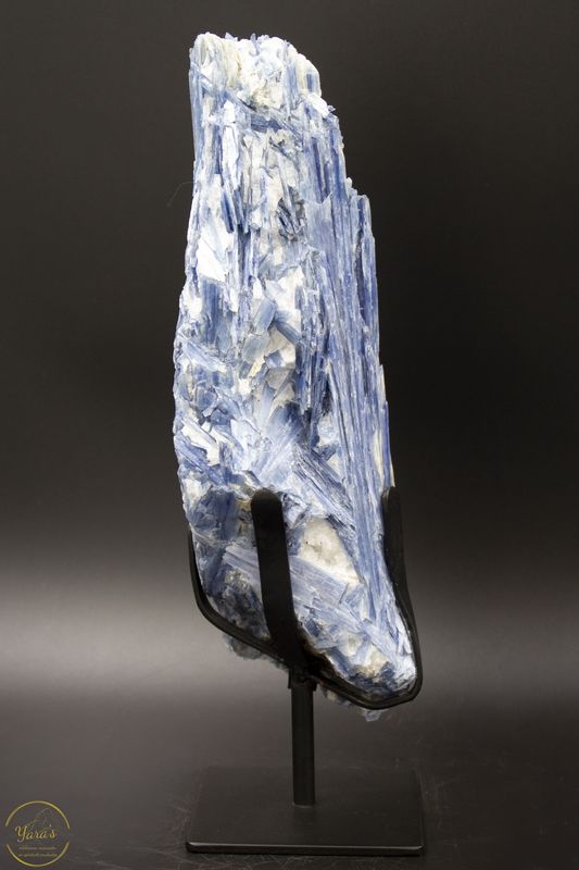 Kyaniet op standaard 2,874kg