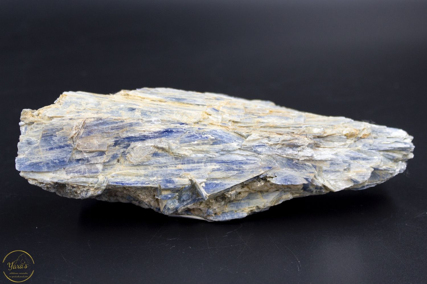 Kyaniet 527 gram