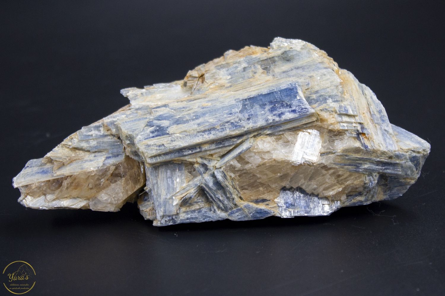 Kyaniet 359 gram