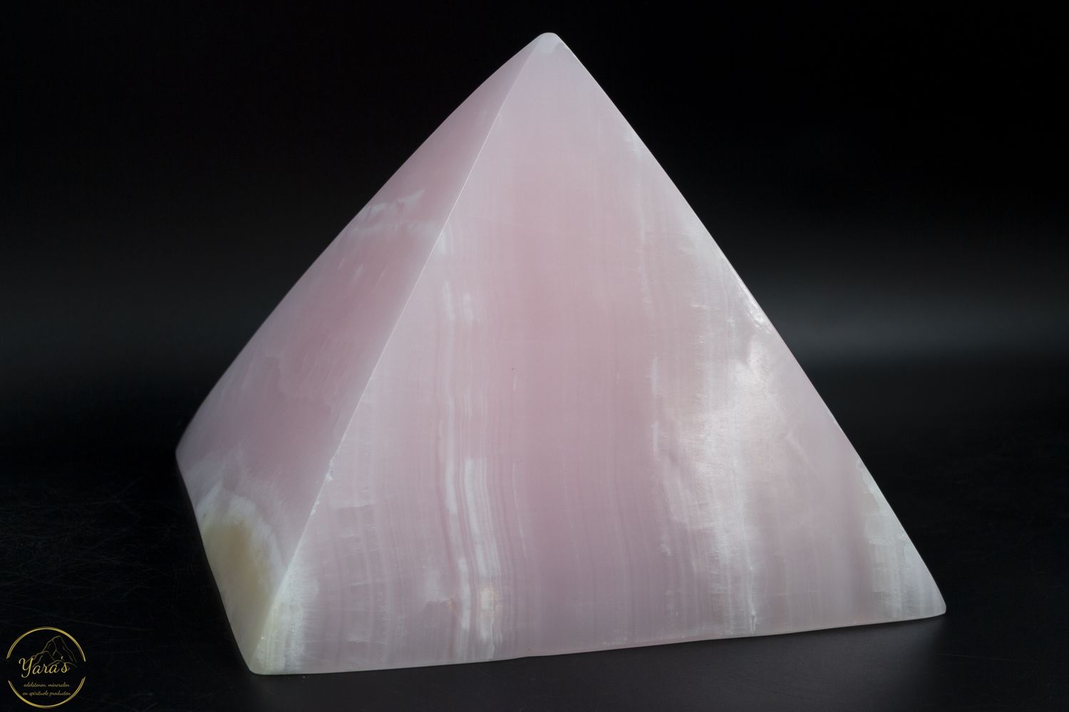 Mangano Calciet piramide 16.45 kilo