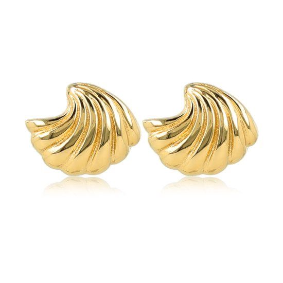 Gouden schelp oorbel