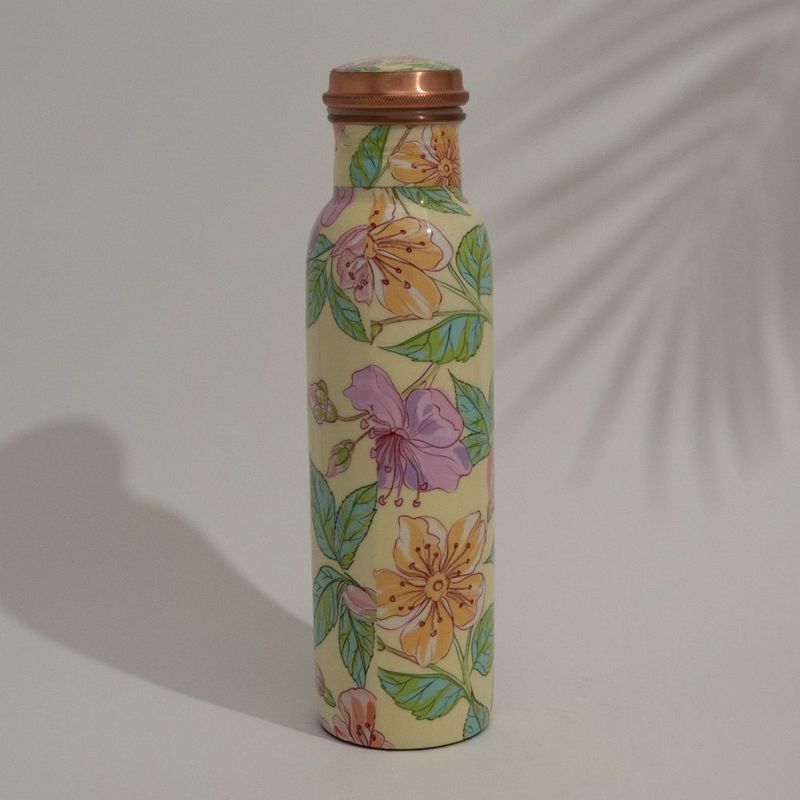 Koperen waterfles bloemenprint in het groen, rose, wit - 950ml
