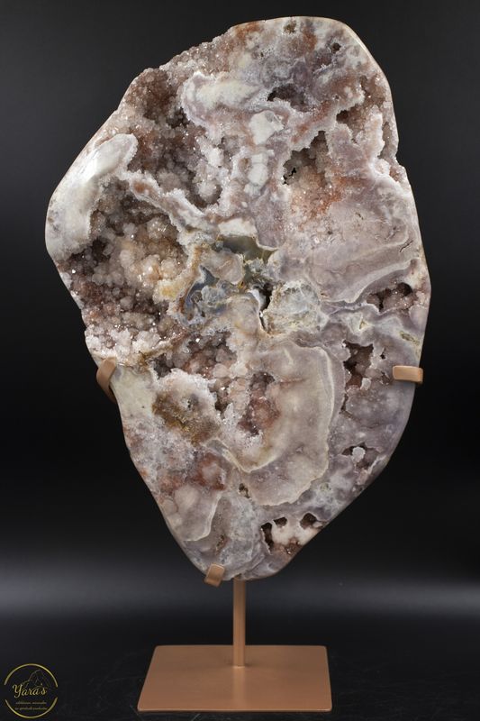 Roze Amethist op standaard 8.770kg