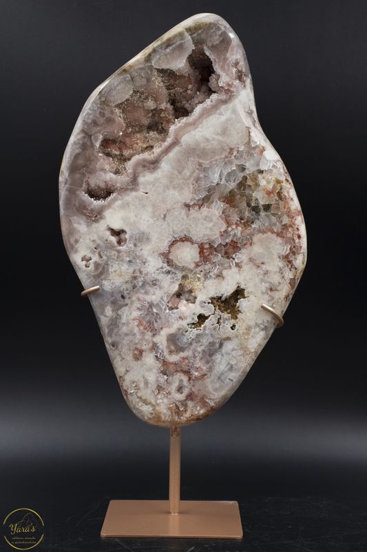 Roze Amethist op standaard 2.342 kg