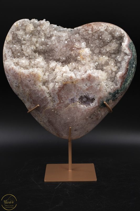 Roze Amethist op standaard 3.750 kg