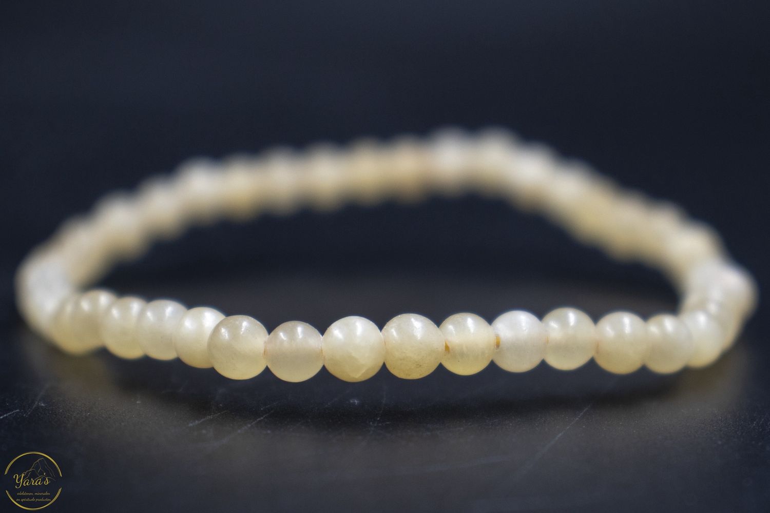 Gele Calciet armband 4mm