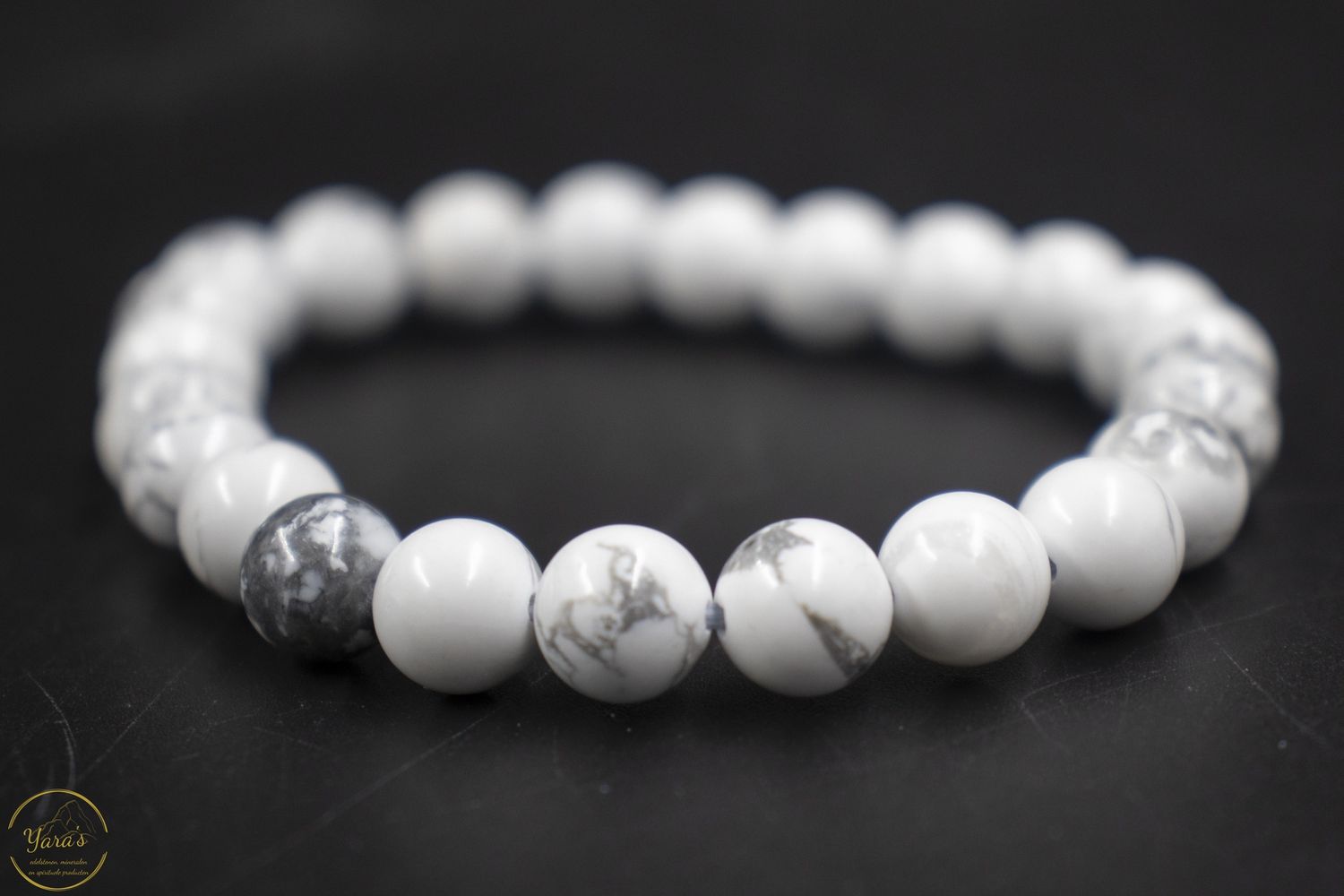 Witte Howliet armband 8mm