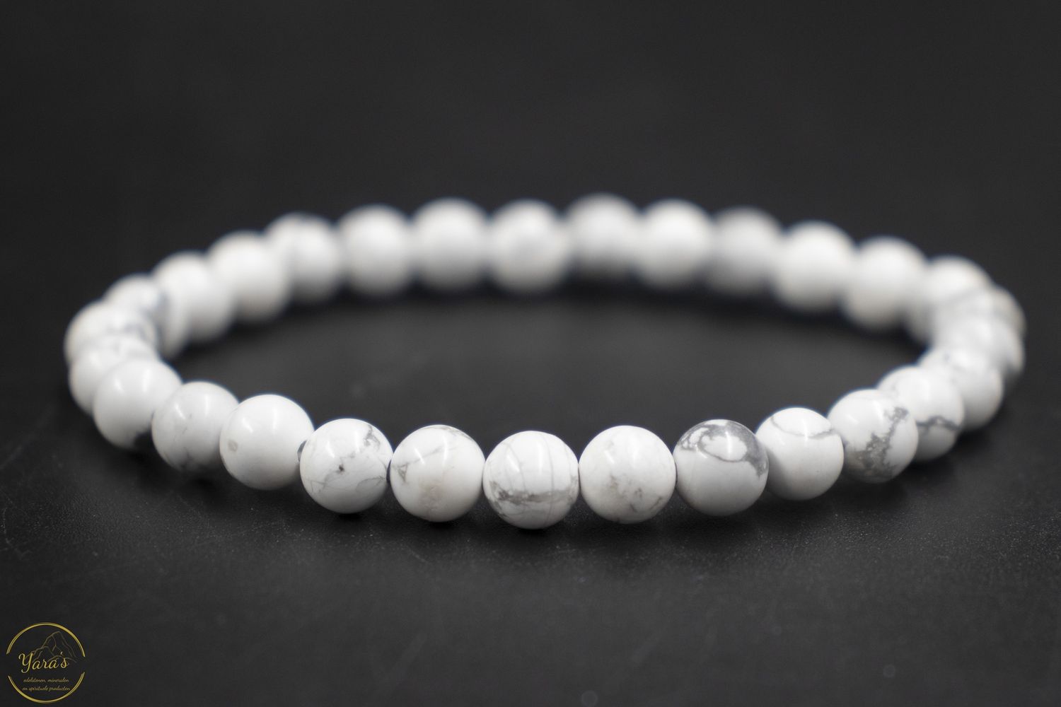 Witte Howliet armband 6mm