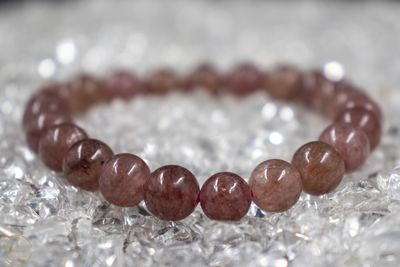 Aardbeienkwarts armband 8mm.