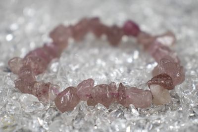 Aardbeienkwarts armband split.