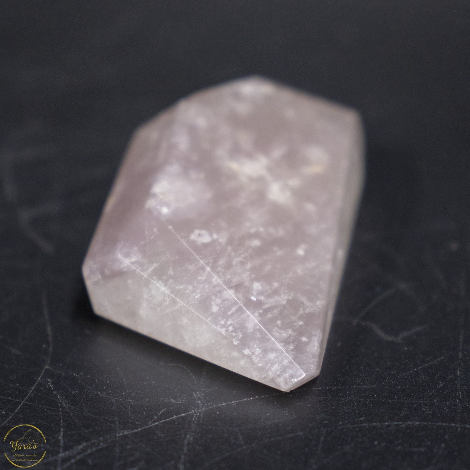 Lithiumkwarts  freeform gepolijst -28 gram