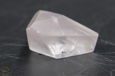 Lithiumkwarts freeform gepolijst -10 gram.