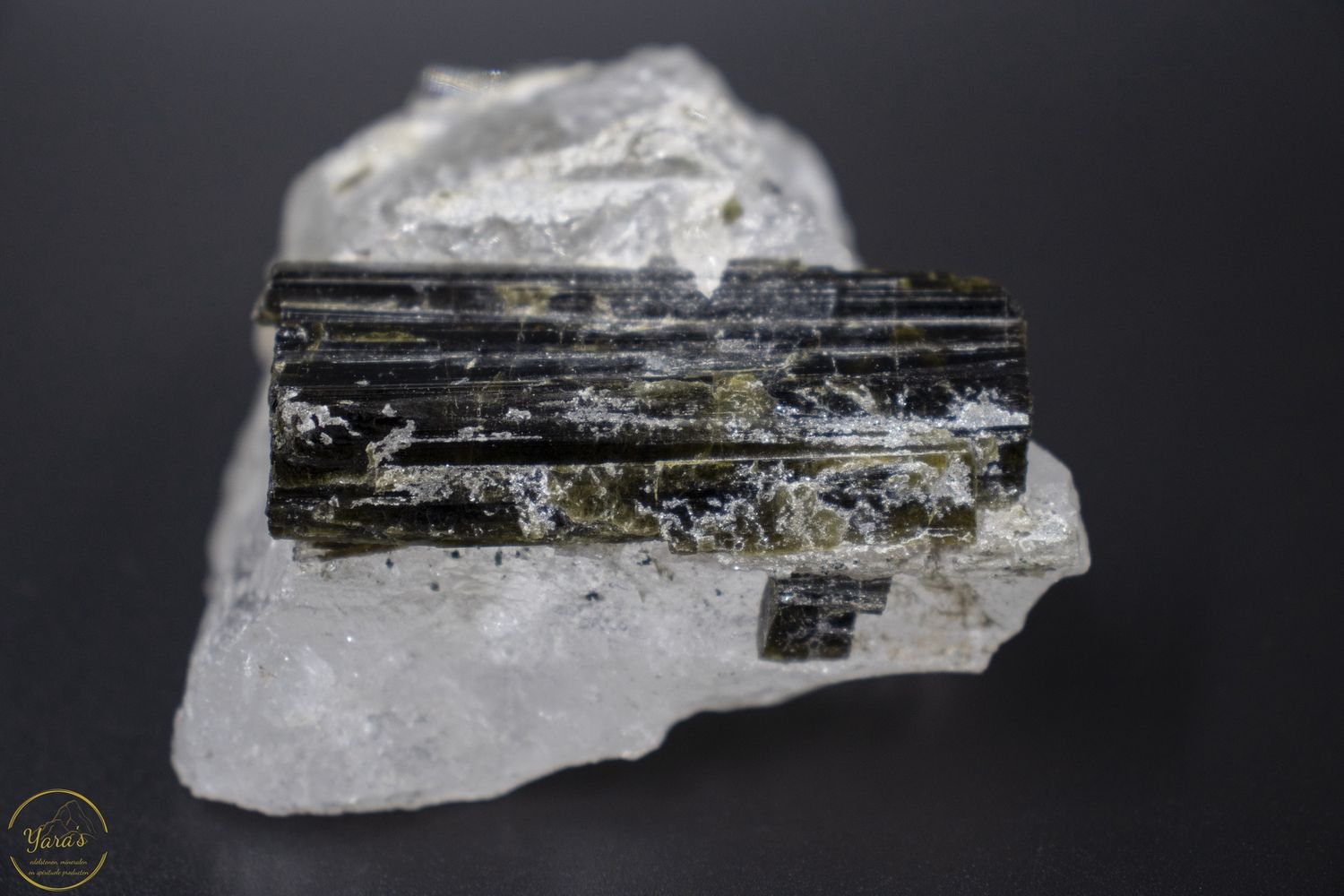 Epidoot in kwarts (Pakistan Tormiq Valley) 142 gram