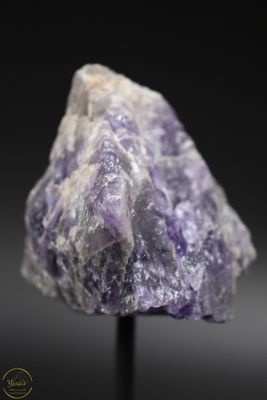 Chevron amethist (ruw) op standaard 202 gram