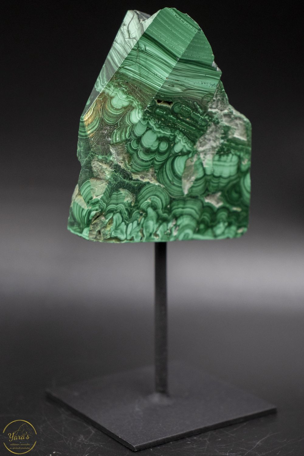 Malachiet op standaard - 444 gram