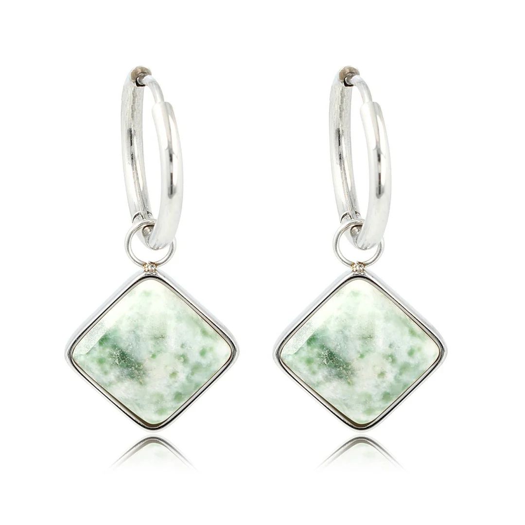 Zilveren oorbellen salmiak model met groene gevlekte jade edelsteen