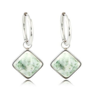 Zilveren oorbellen salmiak model met groene gevlekte jade edelsteen