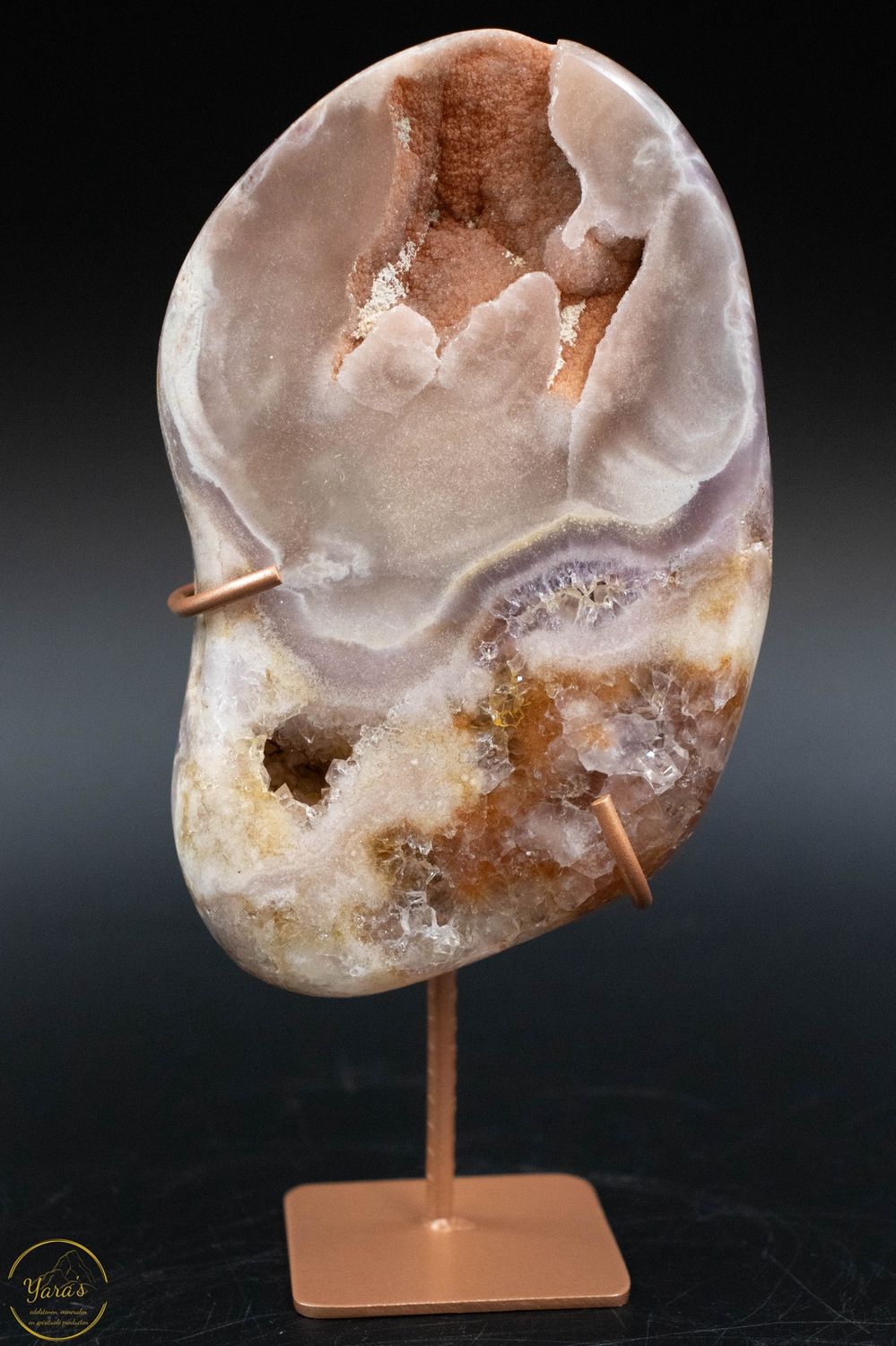 Roze Amethist op standaard 740 gram