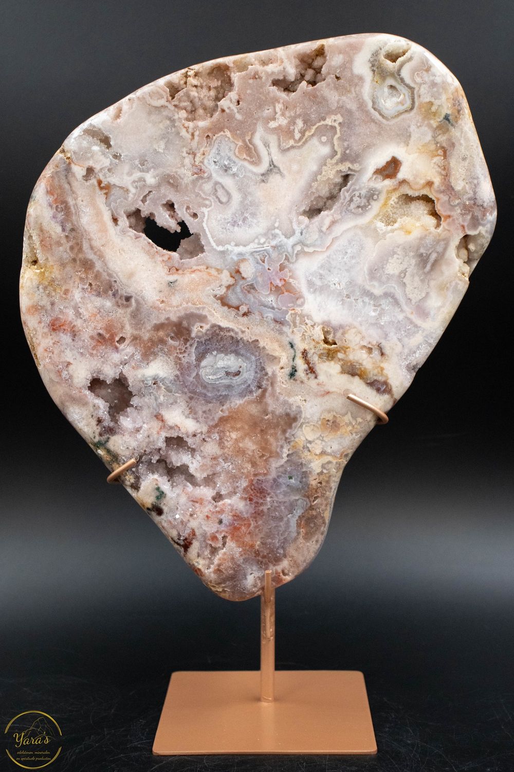 Roze Amethist op standaard 3.50kg