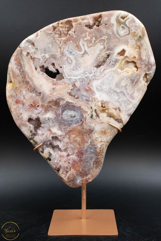 Roze Amethist op standaard 3.50kg