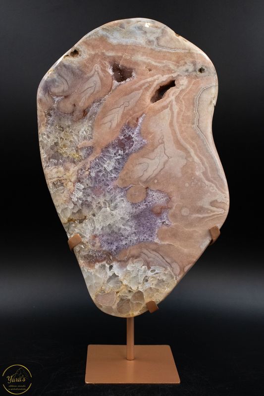 Roze Amethist op standaard 5.16kg