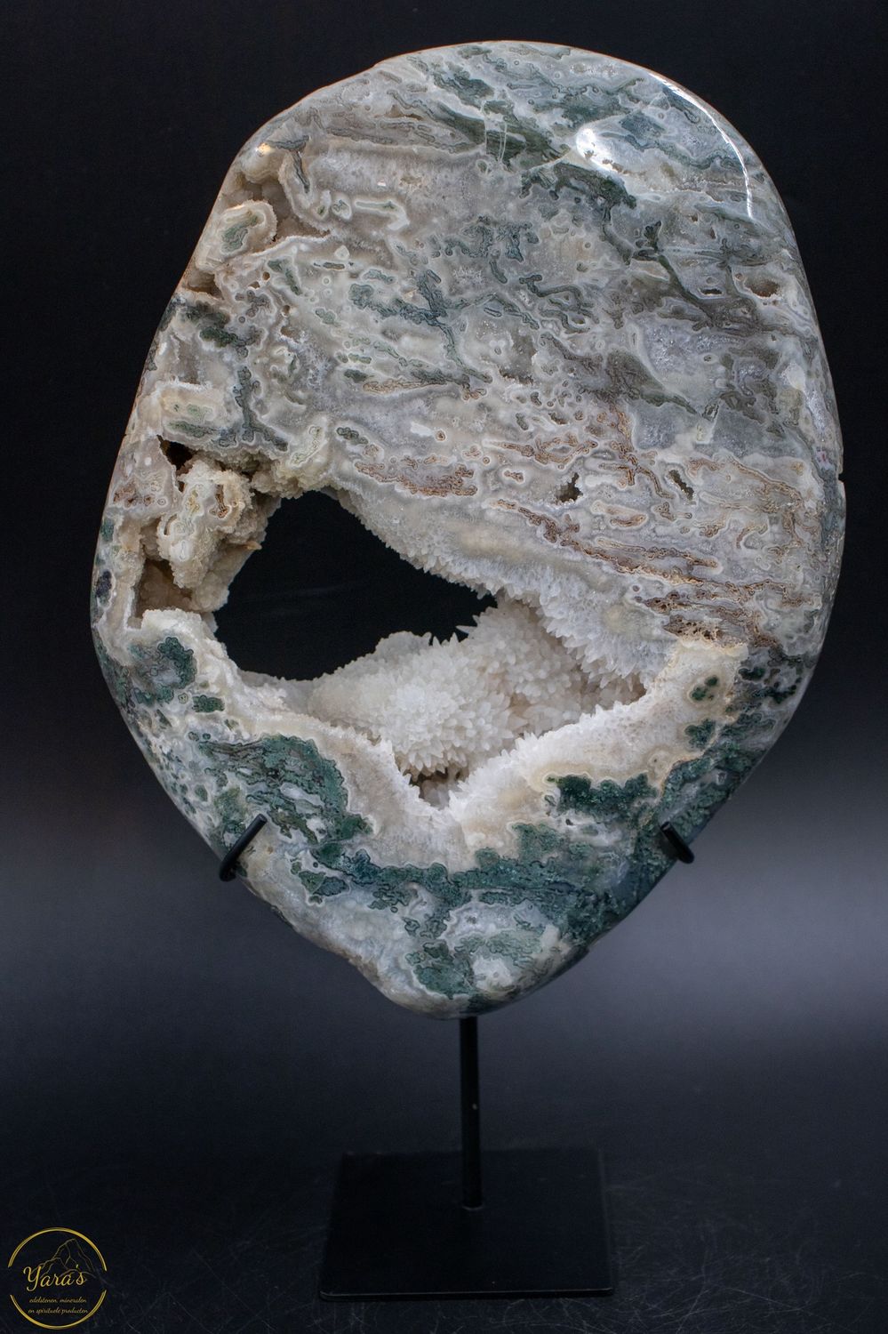 Roze Amethist, met Jaspis en Agaat op standaard 2.10 kg