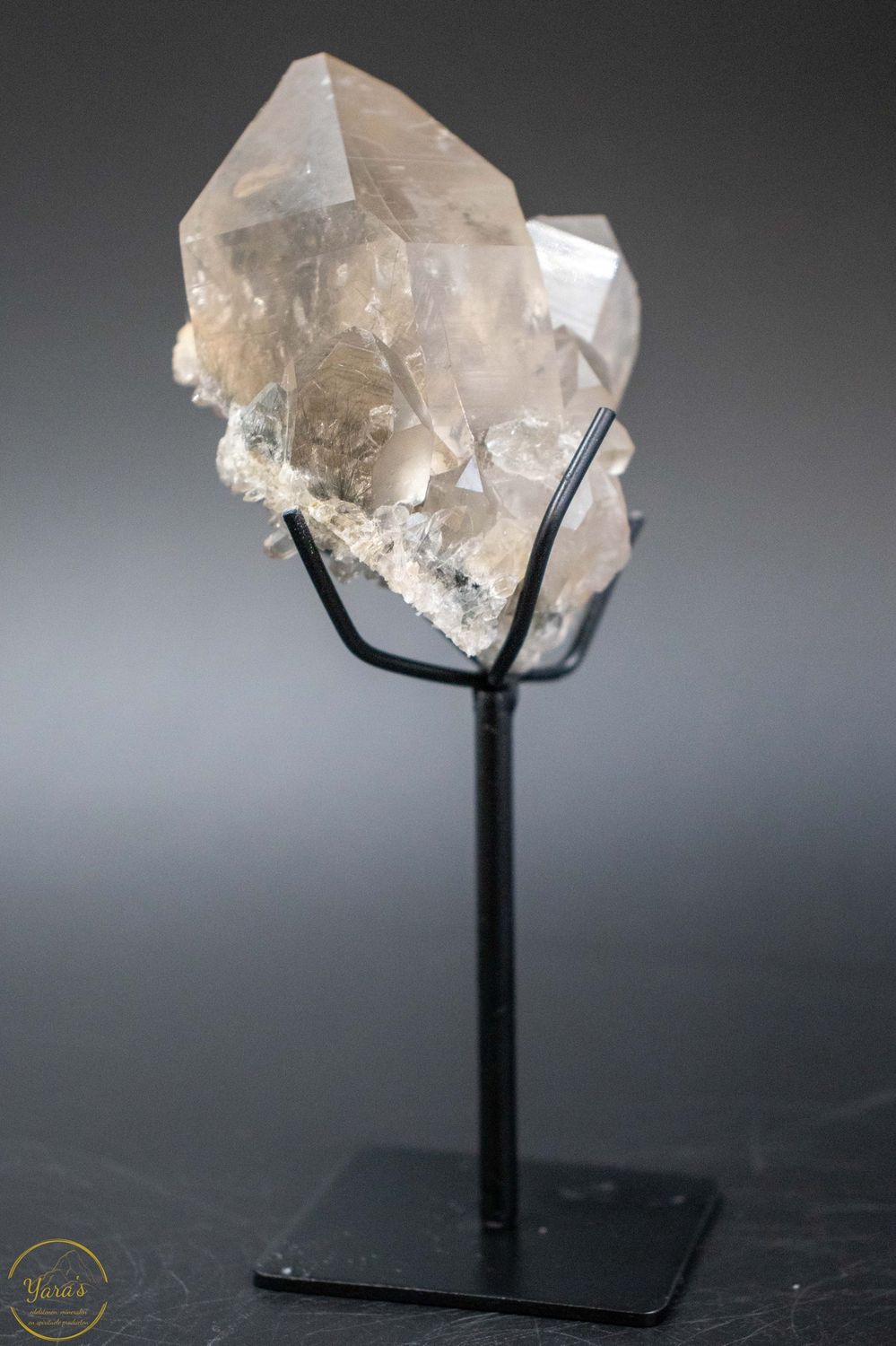 Blauwe Tara kwarts op standaard 292 gram