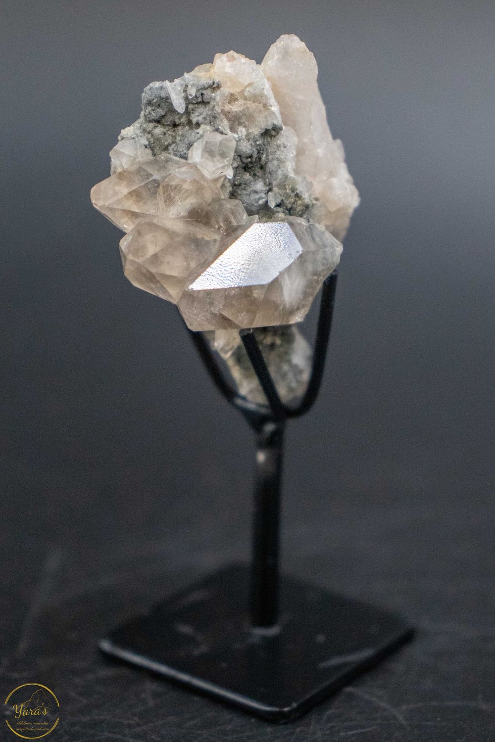 Blauwe Tara kwarts op standaard 44 gram