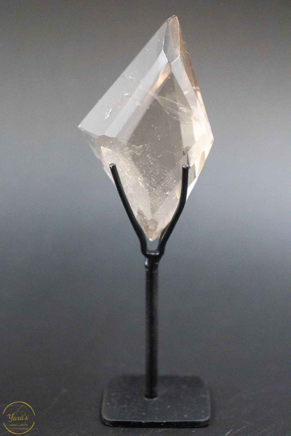 Rookkwarts gepolijst op standaard 52 gram