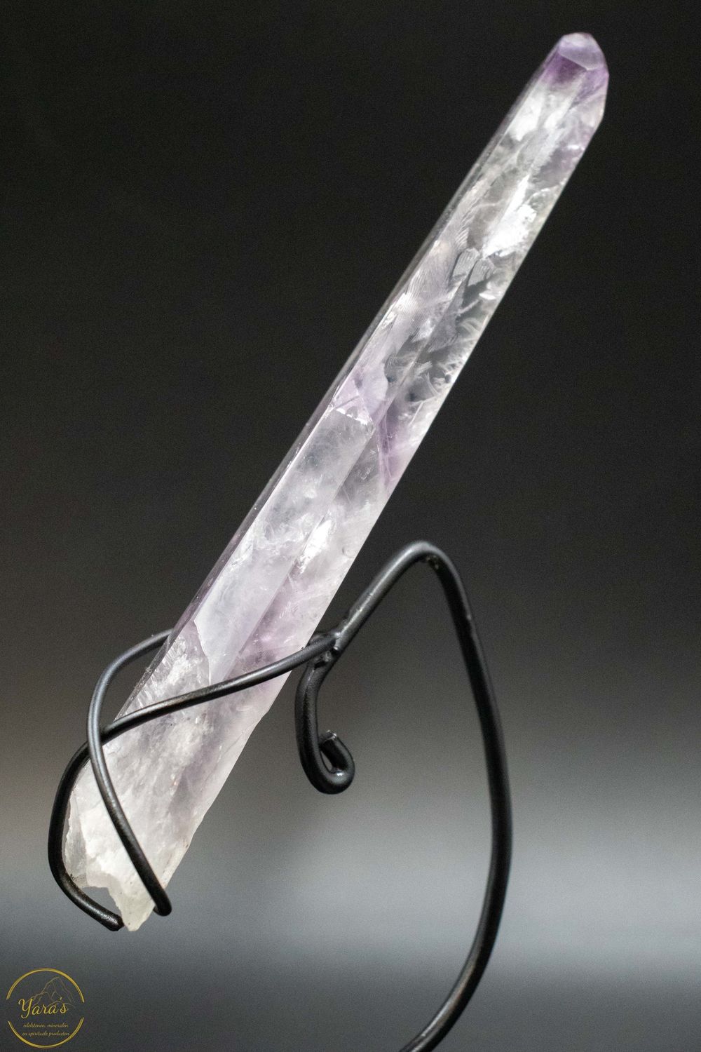 Baha Amethist fantoom op standaard 168 gram