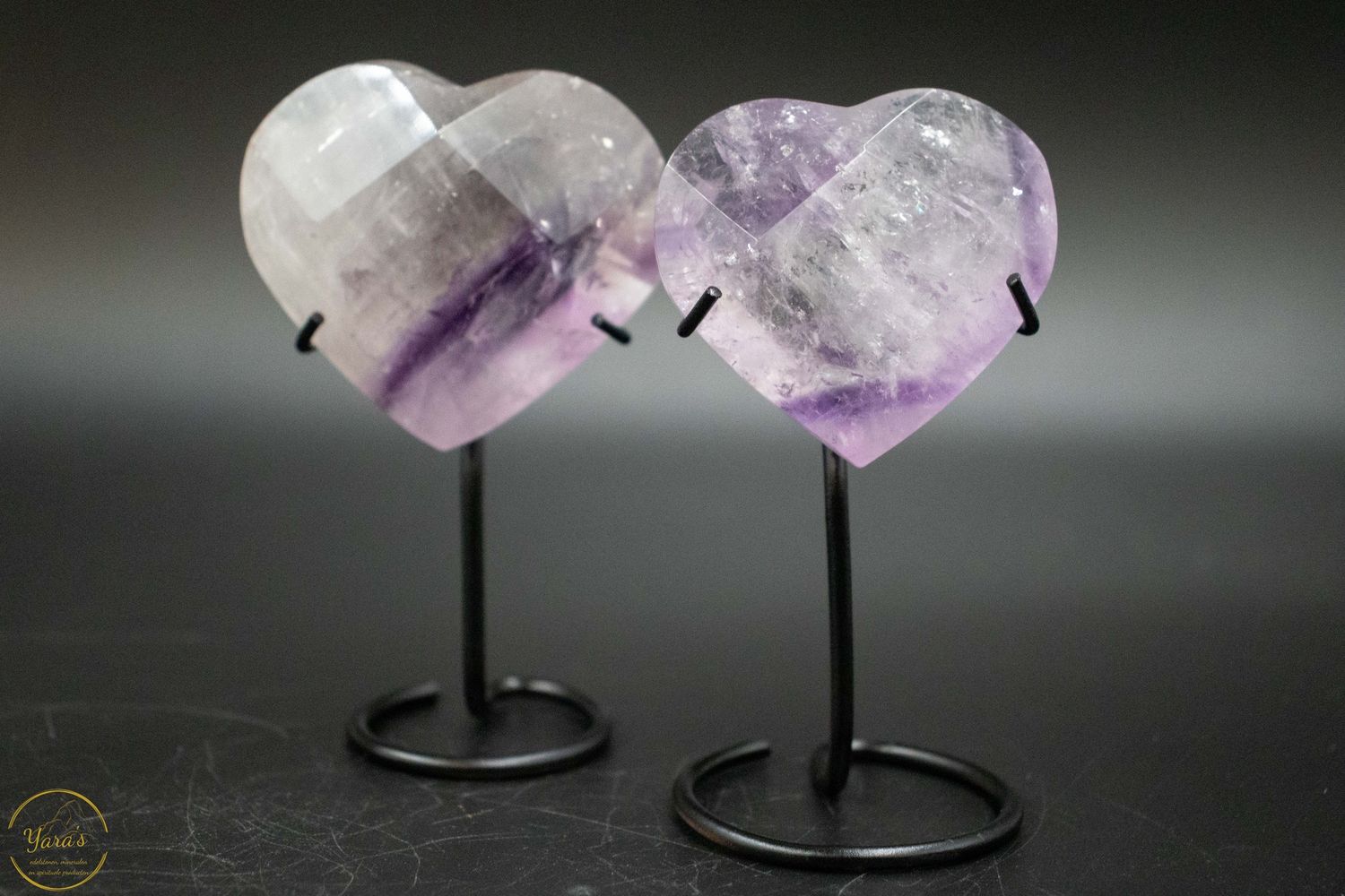 Amethist hart facet geslepen op standaard 108 gram