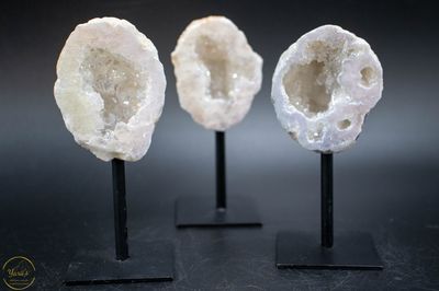 Angel Aura geode op standaard