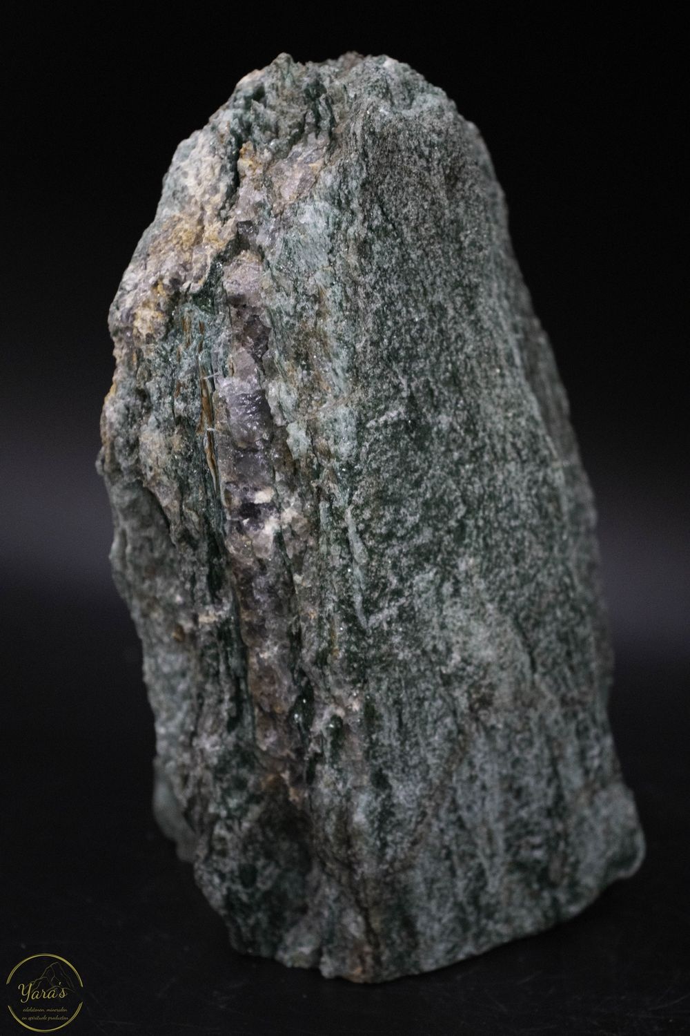 Fuchsiet sculptuur 2.94 kg