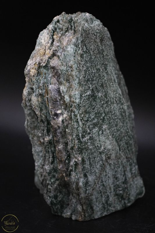 Fuchsiet sculptuur 2.94 kg