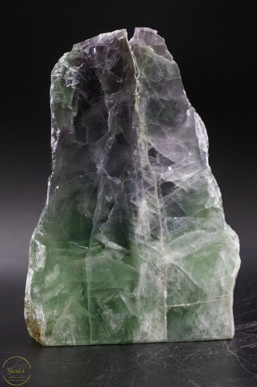 Asmonument Fluoriet halfzijdig gepolijst 3.41 kg