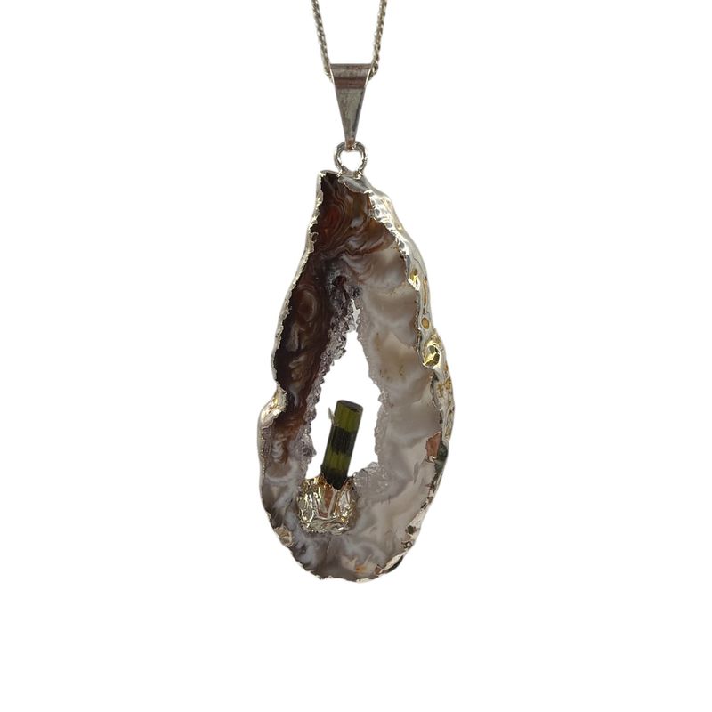 Agaat geode met toermalijn hanger verzilverd - 6.68 gram