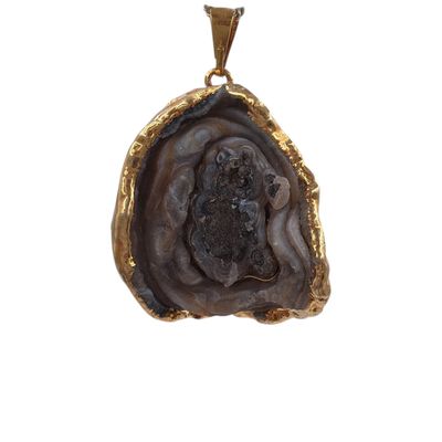 Hanger chalcedoon roos met vergulde rand - 10.93  gram