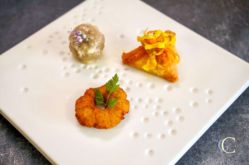 Bouchon, samoussa & bonbon piment